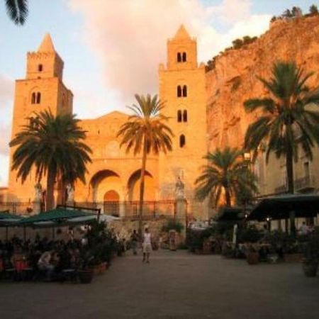 Casa Soraya, Dimora Tipica A 2 Passi Dal Duomo. Lejlighed Cefalù Eksteriør billede